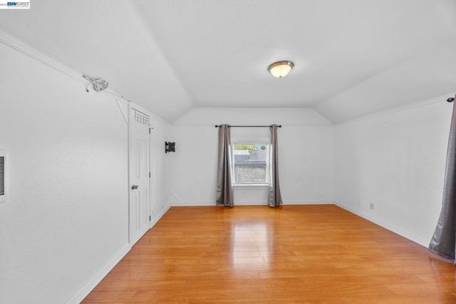 1828 Rosedale Ave, Oakland, CA 94601
