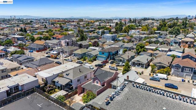 1828 Rosedale Ave, Oakland, CA 94601