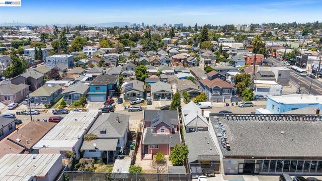 1828 Rosedale Ave, Oakland, CA 94601