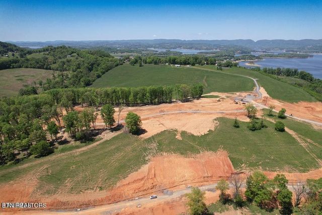 271 Watertview Way, Dandridge, TN 37725