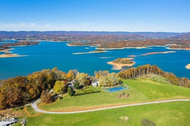 271 Watertview Way, Dandridge, TN 37725