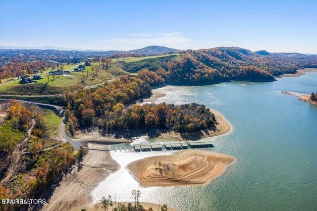 271 Watertview Way, Dandridge, TN 37725