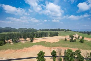271 Watertview Way, Dandridge, TN 37725