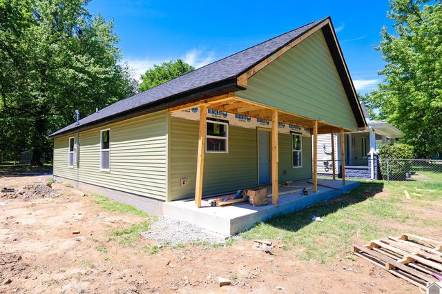 1207 Salem Ave, Paducah, KY 42001