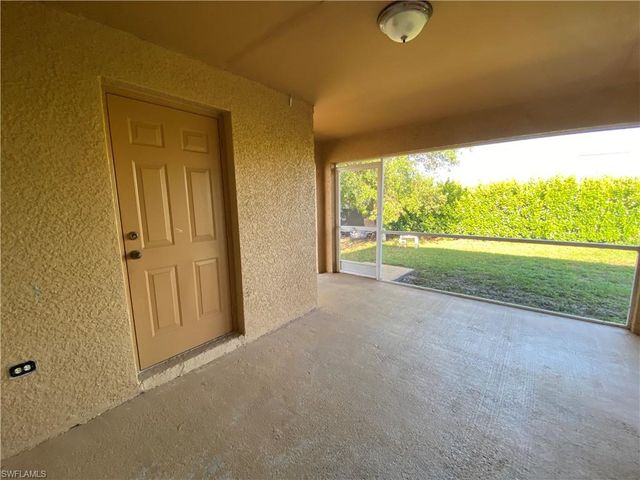 1104 NW 11th PL, Cape Coral, FL 33993