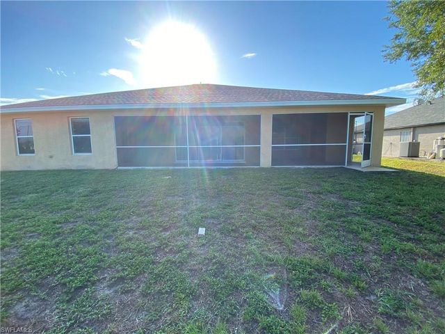 1104 NW 11th PL, Cape Coral, FL 33993