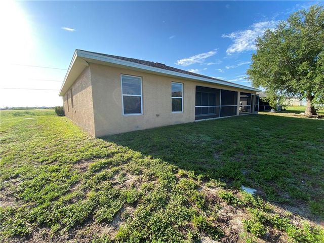 1104 NW 11th PL, Cape Coral, FL 33993