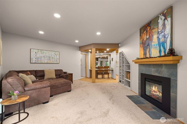 21004 NE 122nd Street, Redmond, WA 98053