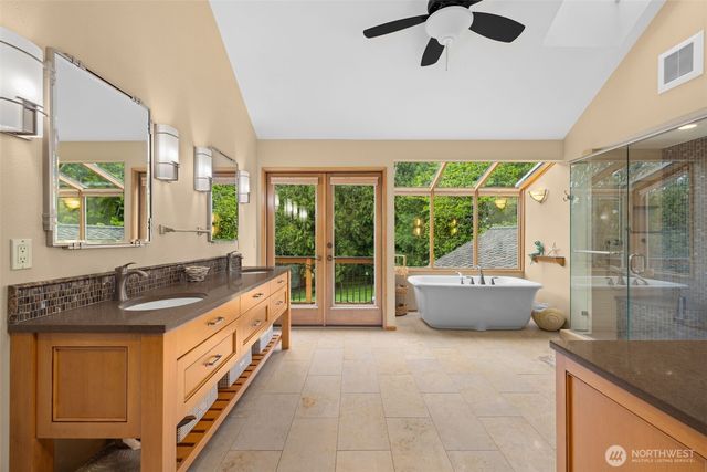 21004 NE 122nd Street, Redmond, WA 98053