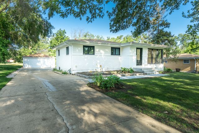1N555 Park Boulevard, Glen Ellyn, IL 60137