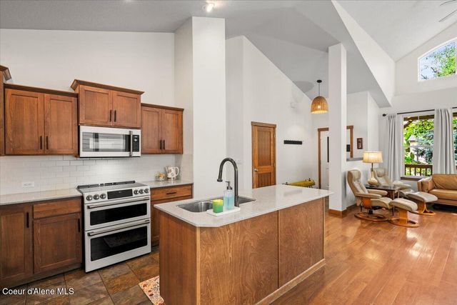 2624 W Sorbonne Dr, Coeur D'alene, ID 83815