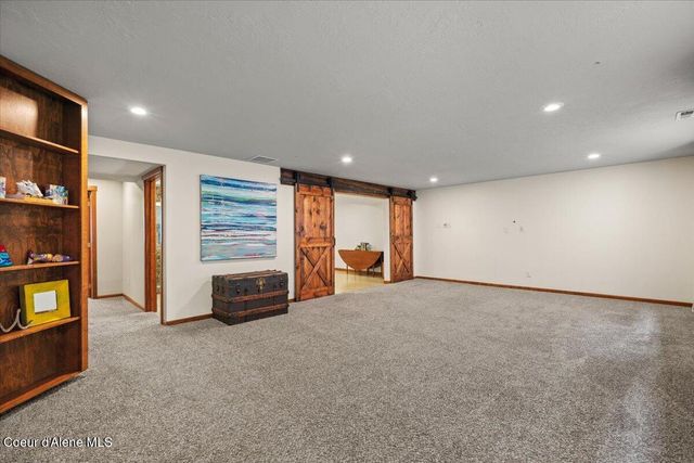 2624 W Sorbonne Dr, Coeur D'alene, ID 83815