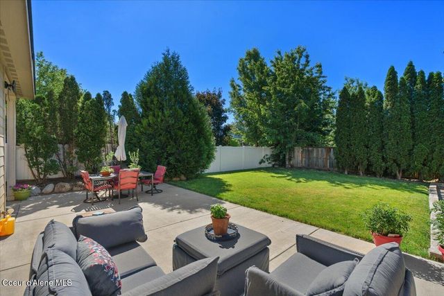 2624 W Sorbonne Dr, Coeur D'alene, ID 83815