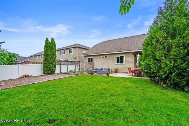 2624 W Sorbonne Dr, Coeur D'alene, ID 83815