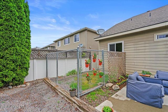 2624 W Sorbonne Dr, Coeur D'alene, ID 83815