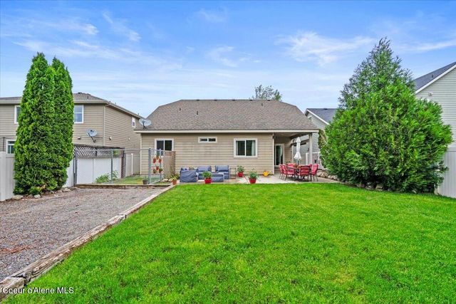 2624 W Sorbonne Dr, Coeur D'alene, ID 83815