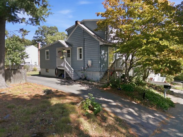 76 E Shore Rd, Holbrook, MA 02343