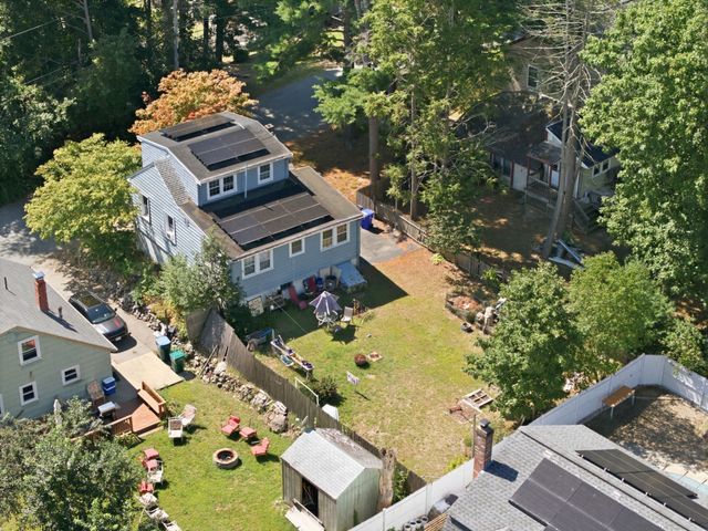 76 E Shore Rd, Holbrook, MA 02343