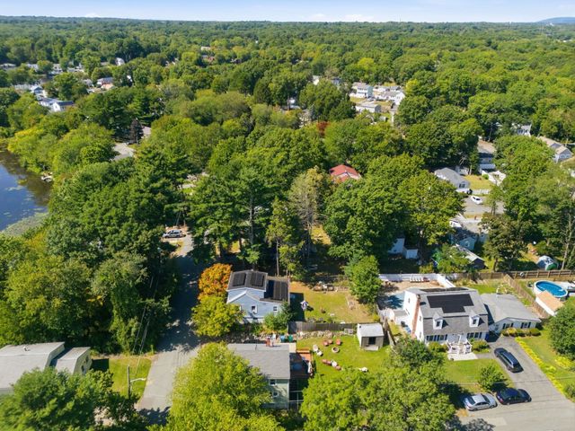 76 E Shore Rd, Holbrook, MA 02343