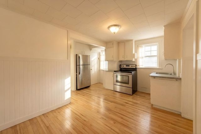 76 E Shore Rd, Holbrook, MA 02343