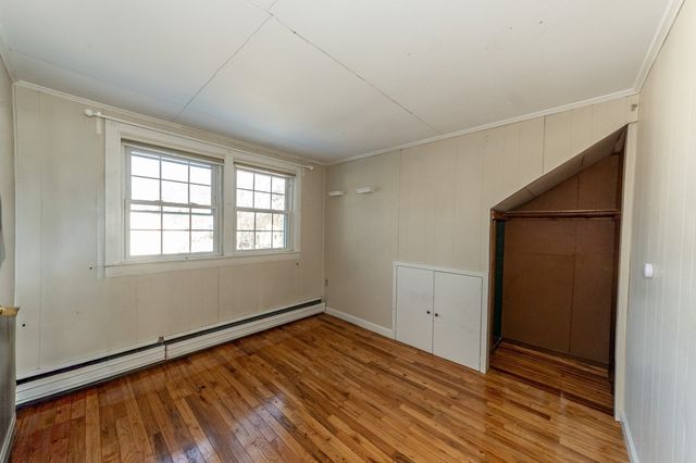 76 E Shore Rd, Holbrook, MA 02343