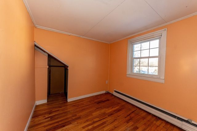 76 E Shore Rd, Holbrook, MA 02343