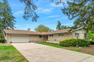 3816 Cumnor Road, Downers Grove, IL 60515