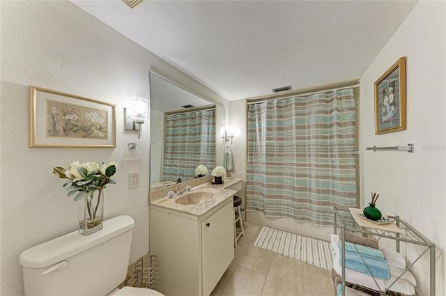 5400 34TH STREET W H1, Bradenton, FL 34210