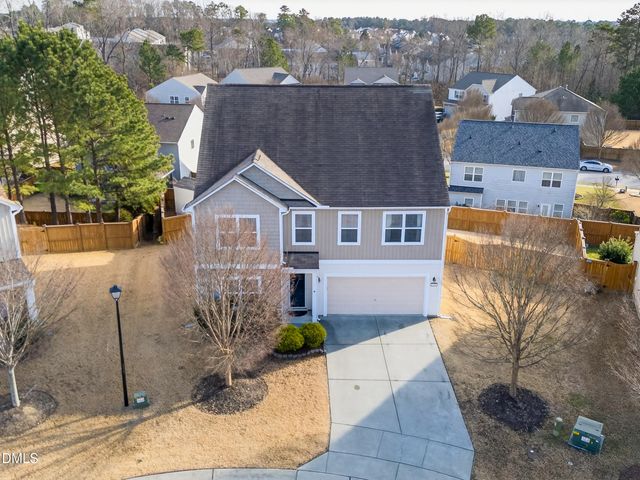 8144 Hovingham Way, Raleigh, NC 27616