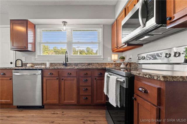 2080 Edgewood Drive, Charlestown, IN 47111