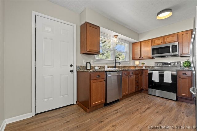 2080 Edgewood Drive, Charlestown, IN 47111