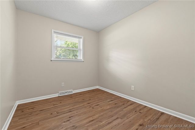 2080 Edgewood Drive, Charlestown, IN 47111