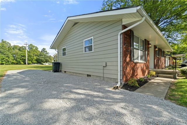 2080 Edgewood Drive, Charlestown, IN 47111