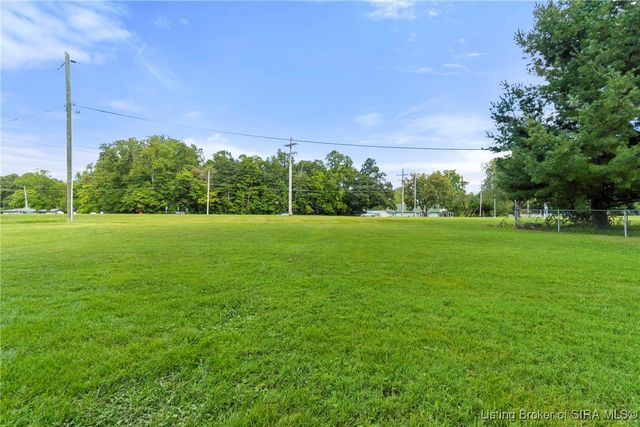 2080 Edgewood Drive, Charlestown, IN 47111