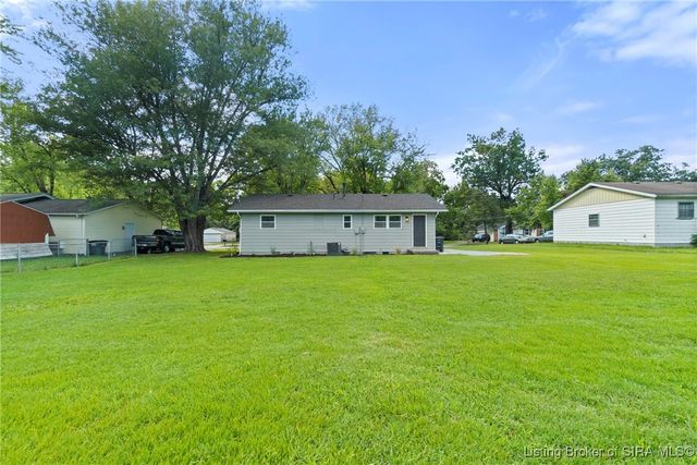 2080 Edgewood Drive, Charlestown, IN 47111