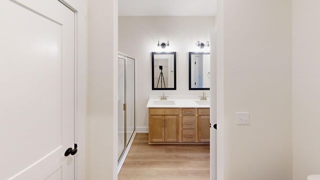 1105 Shallow Water Way, Murfreesboro, TN 37127