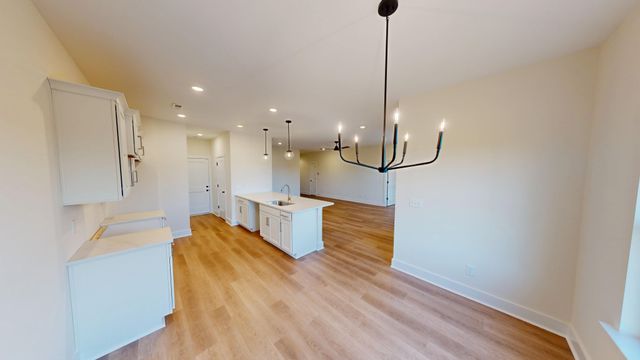 1105 Shallow Water Way, Murfreesboro, TN 37127