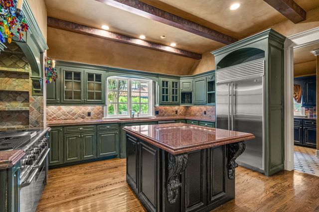 1521 Rivercrest Court, Fort Worth, TX 76107