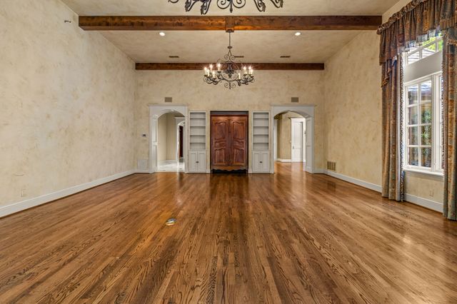 1521 Rivercrest Court, Fort Worth, TX 76107