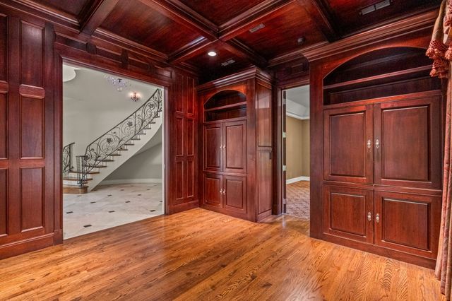 1521 Rivercrest Court, Fort Worth, TX 76107