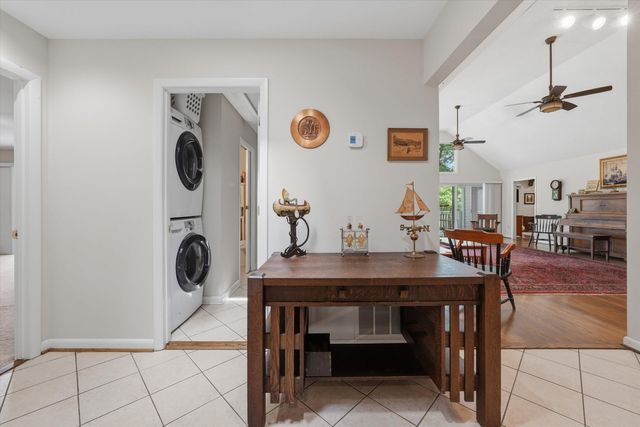 214 Twin Chimneys DR, Wirtz, VA 24184