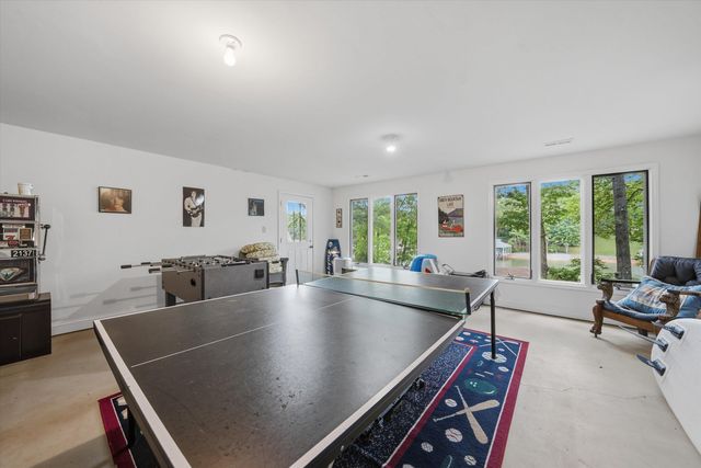 214 Twin Chimneys DR, Wirtz, VA 24184