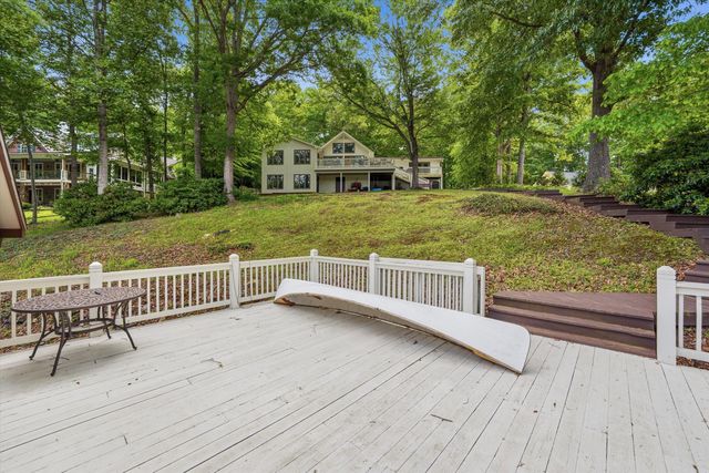 214 Twin Chimneys DR, Wirtz, VA 24184