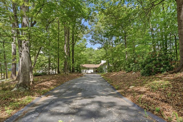 214 Twin Chimneys DR, Wirtz, VA 24184