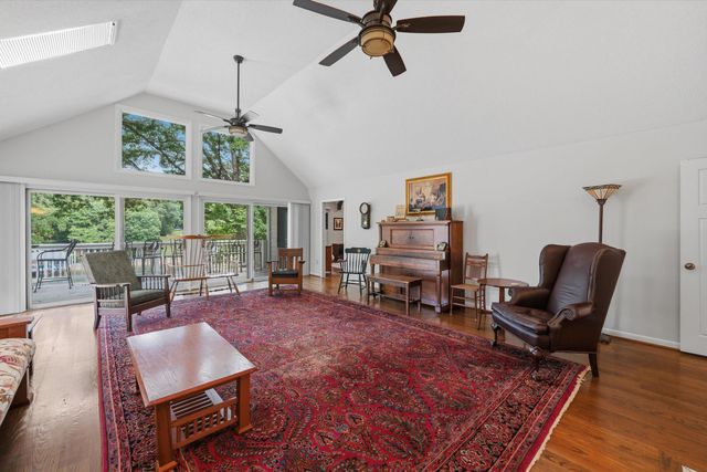 214 Twin Chimneys DR, Wirtz, VA 24184