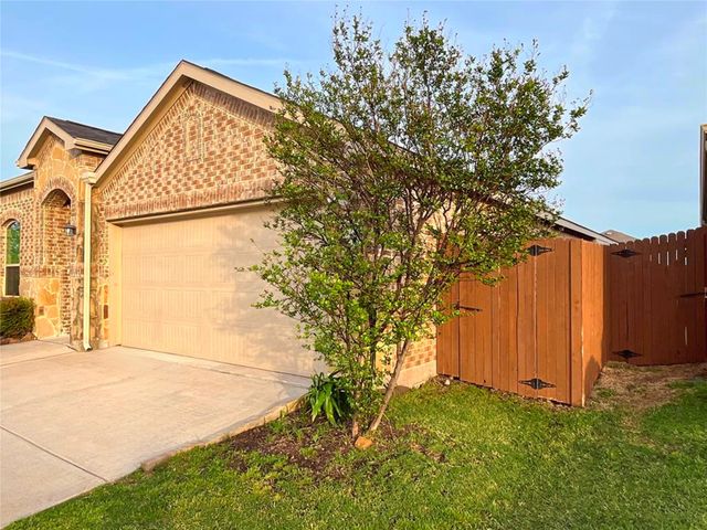 2927 Rosemount Lane, Forney, TX 75126