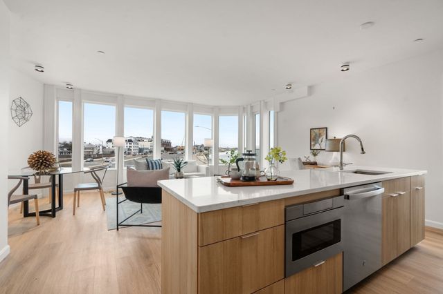 120 Nantasket 301, Hull, MA 02045