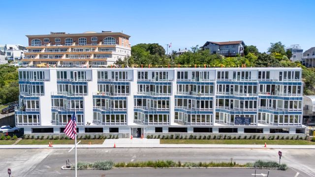 120 Nantasket 301, Hull, MA 02045