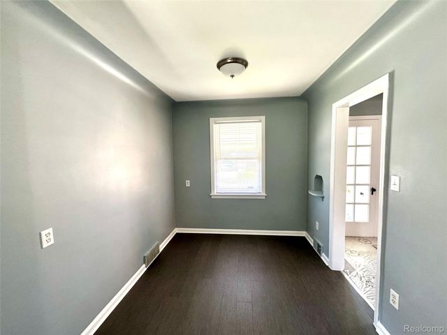 6306 Steadman Street, Dearborn, MI 48126