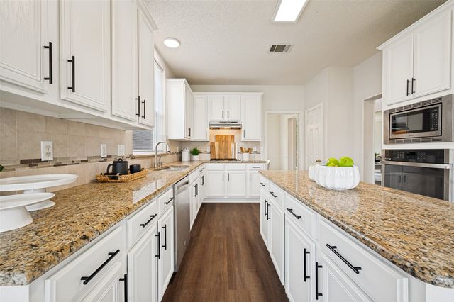 2901 Barksdale Drive, Plano, TX 75025